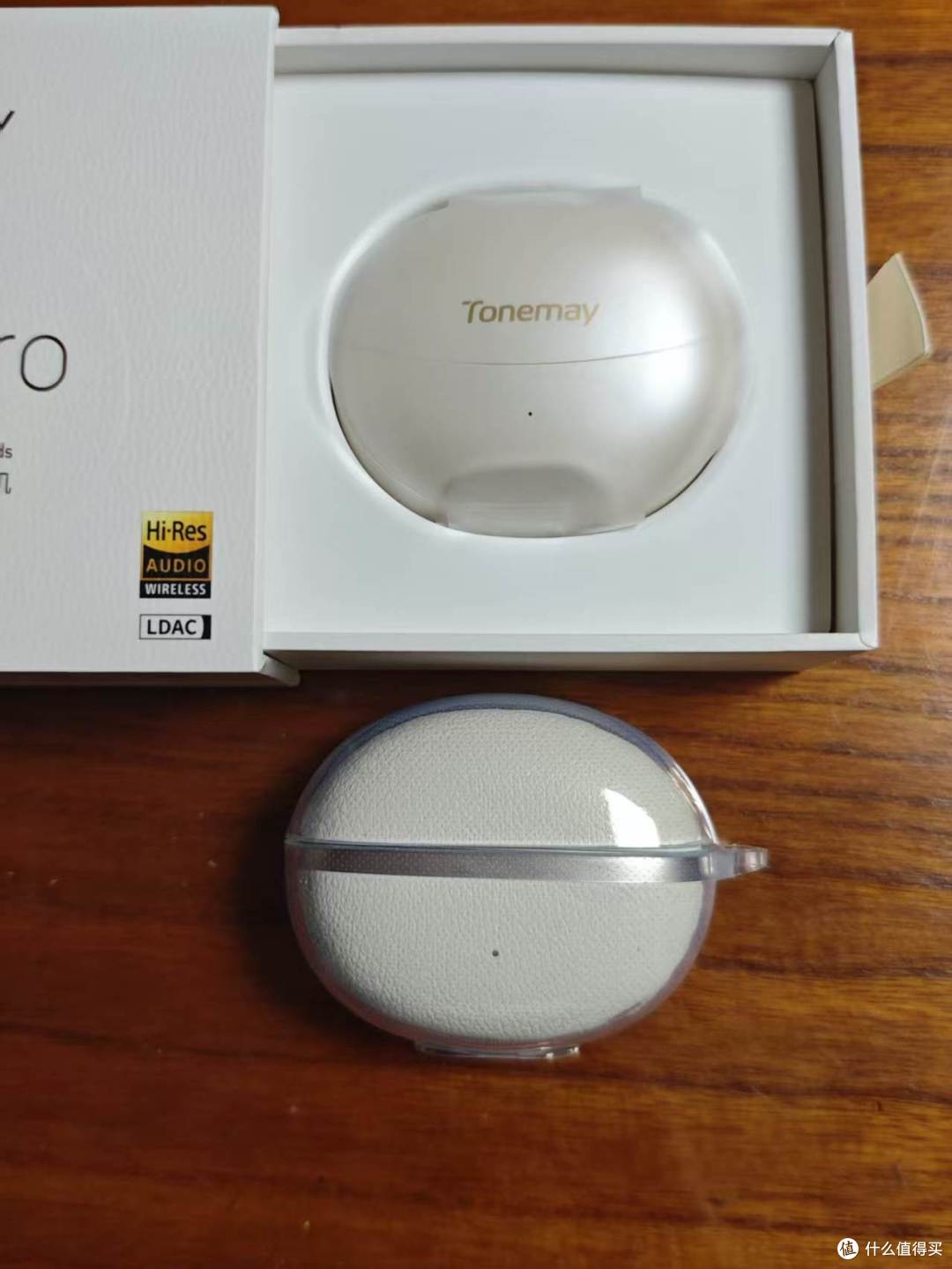 Qcy C50s和唐麦Q60 Pro 外观对比