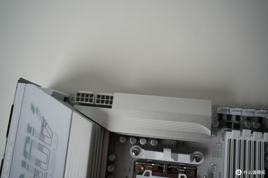 装机实测之技嘉X870E AORUS ELITE X3D ICE