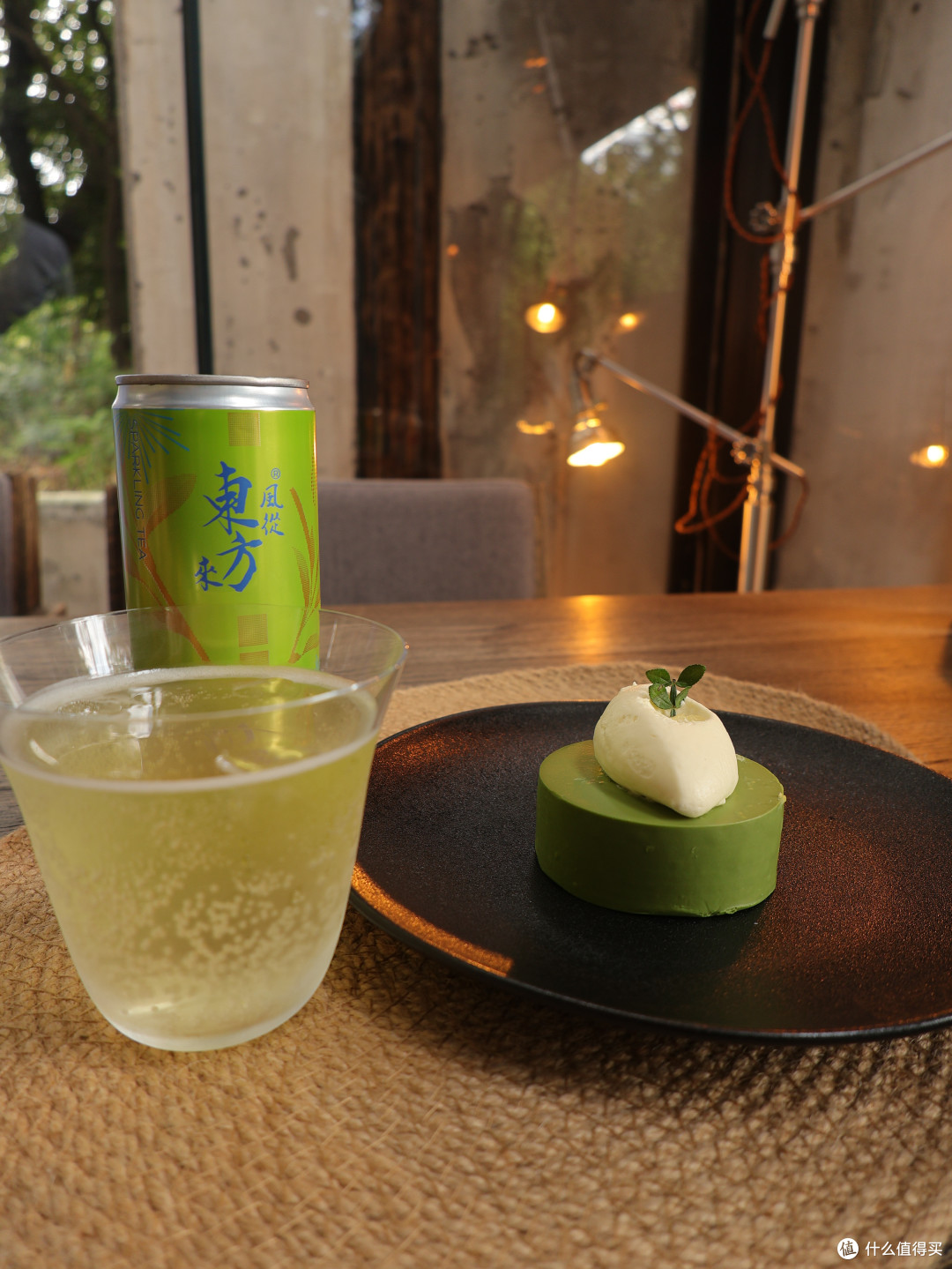 （茉莉和抹茶蛋糕很配哦）