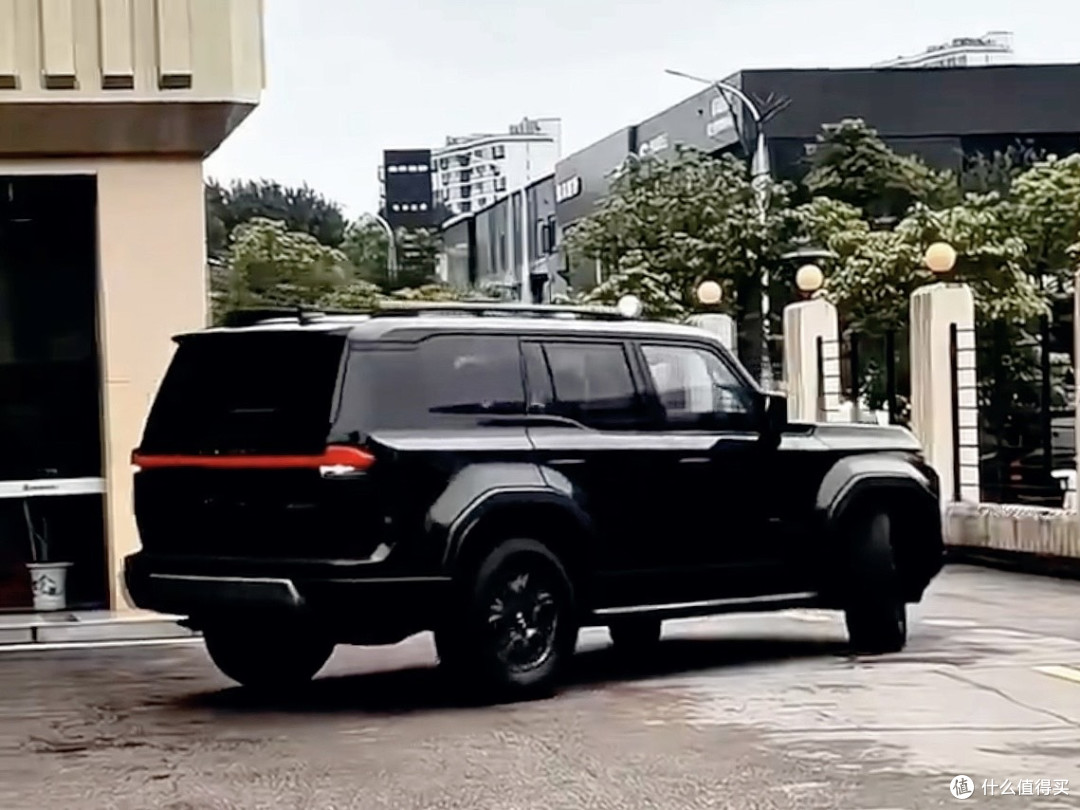 雷克萨斯GX550h:一台"表里不一"的硬派豪华SUV,到底值不值?