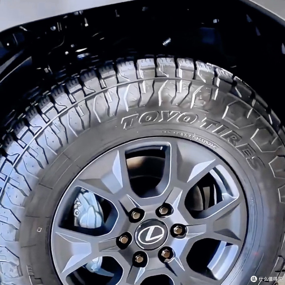 雷克萨斯GX550h:一台"表里不一"的硬派豪华SUV,到底值不值?
