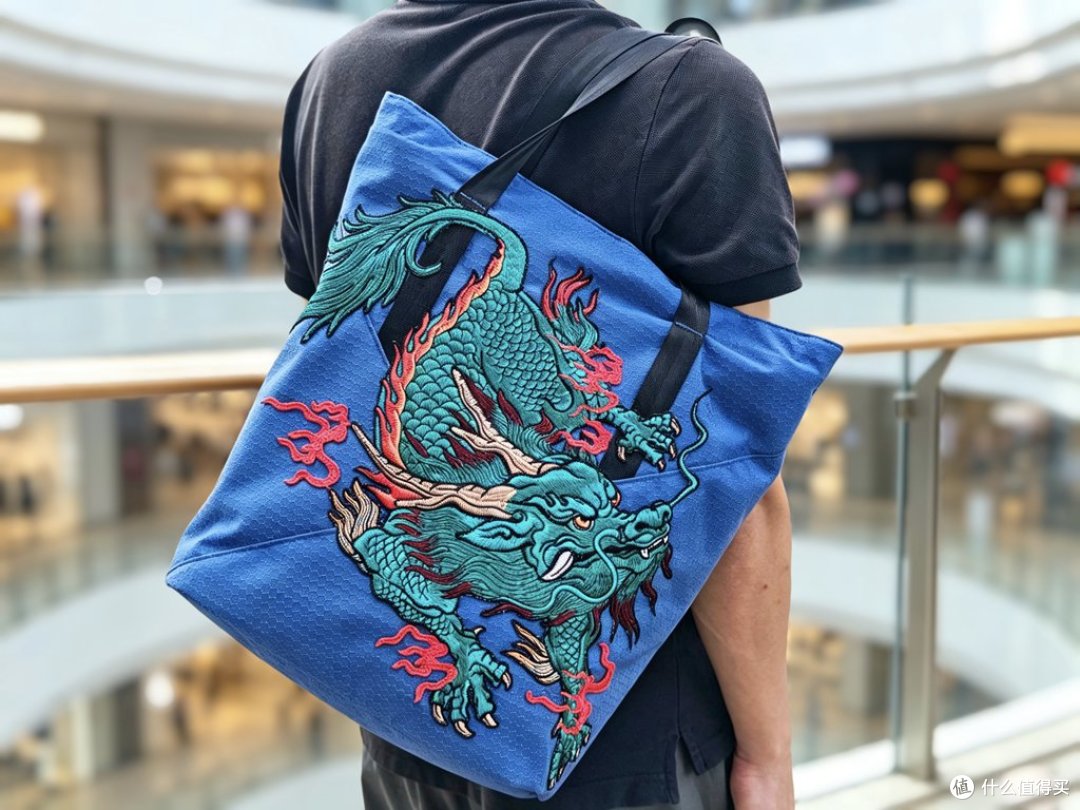 外有麟甲图腾内有秩序收纳,MaxGear麟甲托特包X3025体验