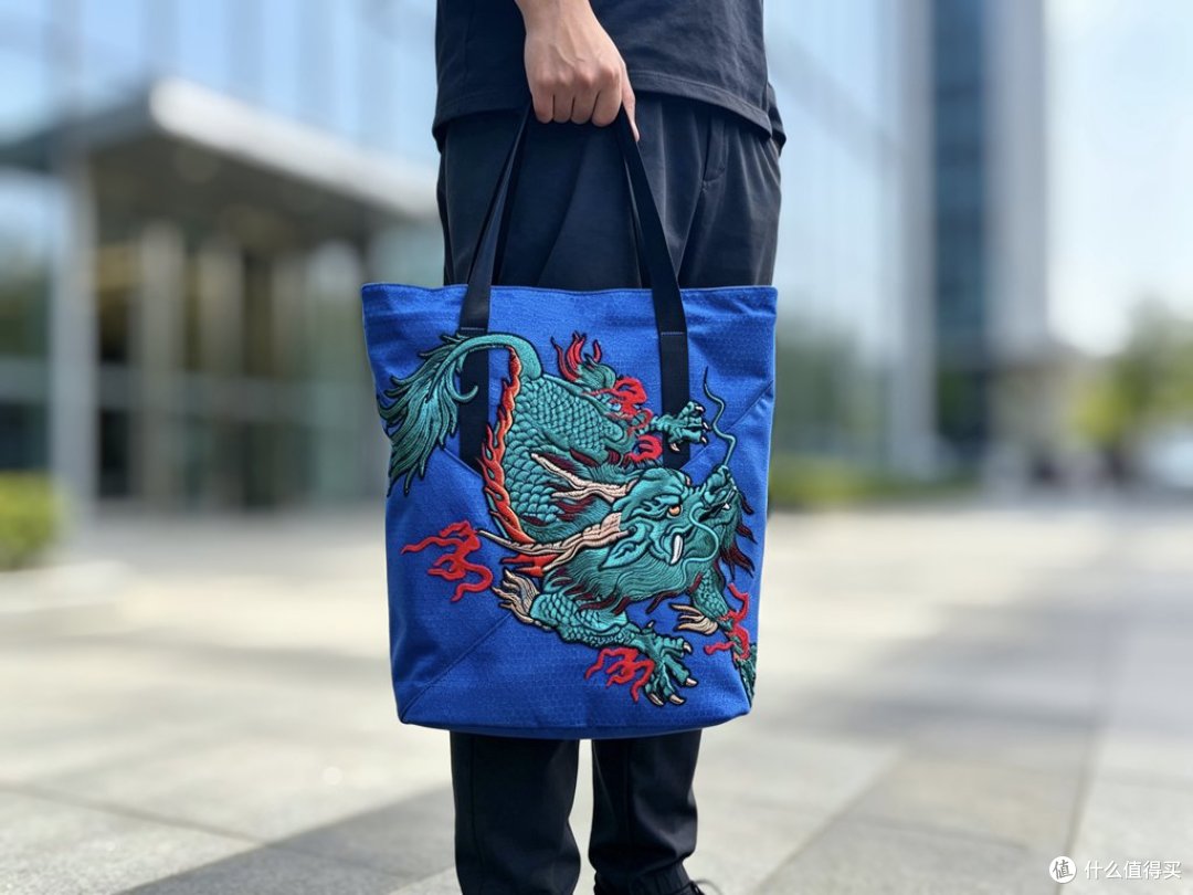 外有麟甲图腾内有秩序收纳,MaxGear麟甲托特包X3025体验