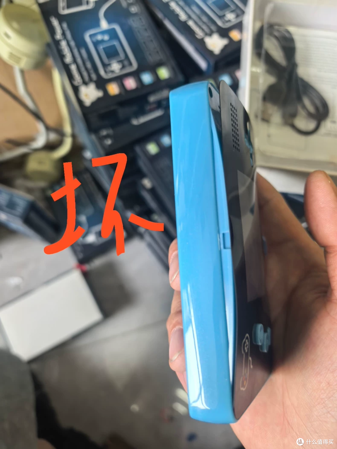 9.9元起捡漏FC小掌机,内置电池4200ma容量,包含188款游戏