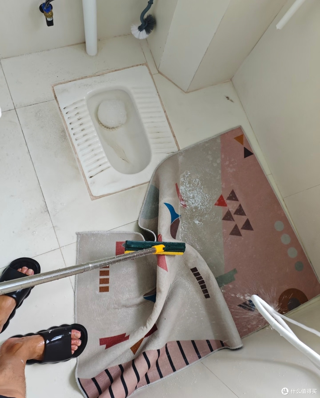 被网友的"客厅断舍离"惊呆了,扔掉这4样,家大了,家务少一大半