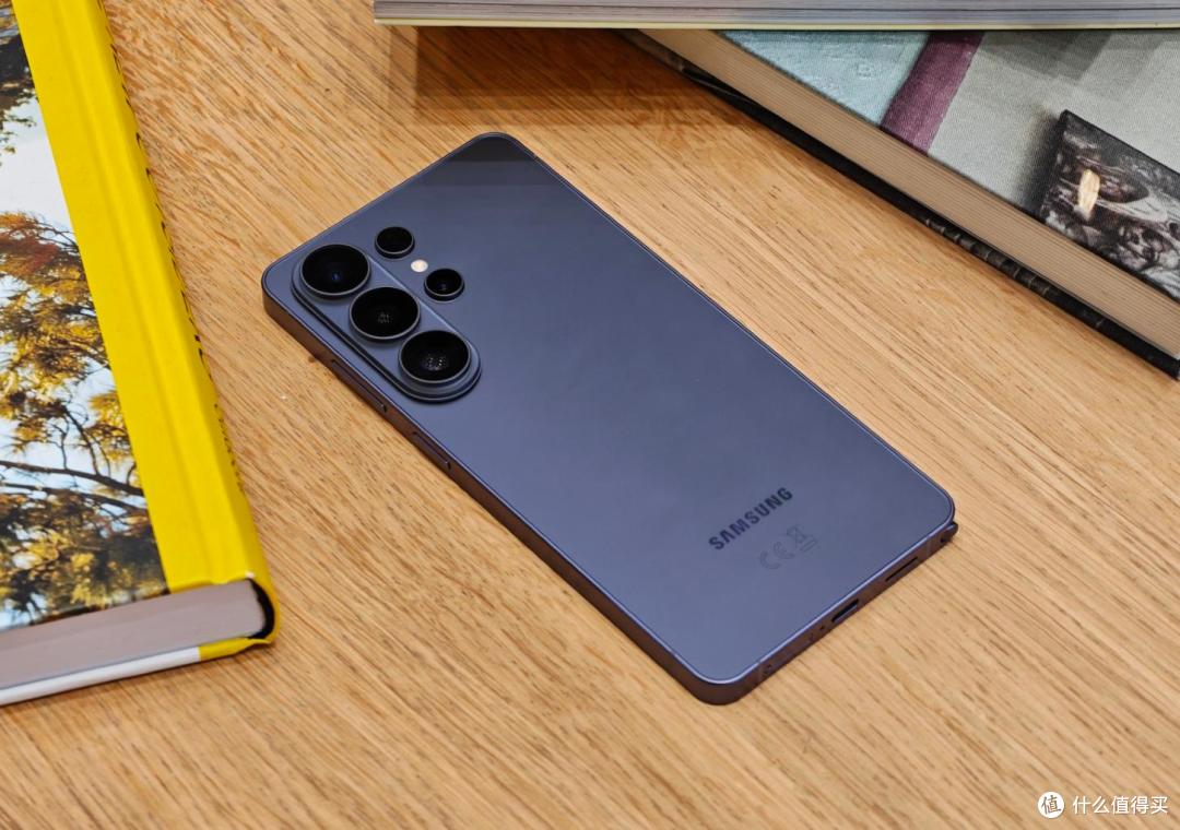 四大Ultra正面交锋！三星、小米、OPPO、vivo手机横评，谁更狠？