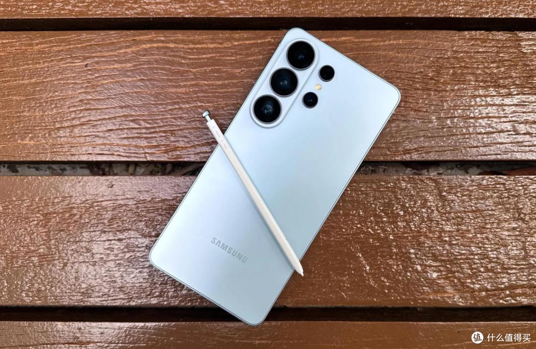 四大Ultra正面交锋！三星、小米、OPPO、vivo手机横评，谁更狠？