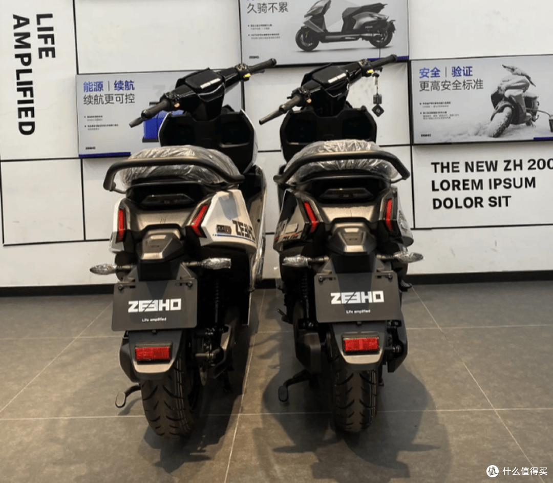 新老极核 AE4 SE+差在哪?动力没变,但这几项升级很关键!