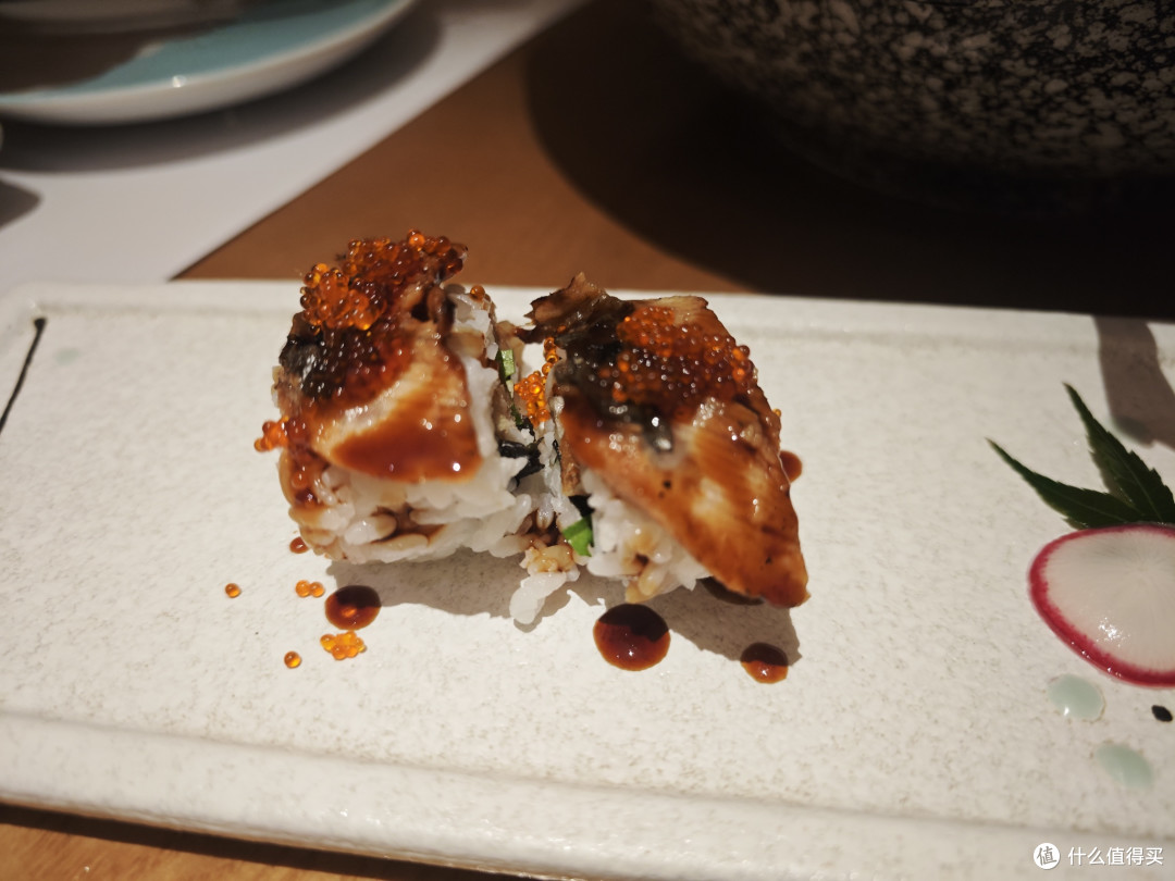 我的第一次日料：酒298元，菜人均300，吃完拉了肚子，感觉挺亏。