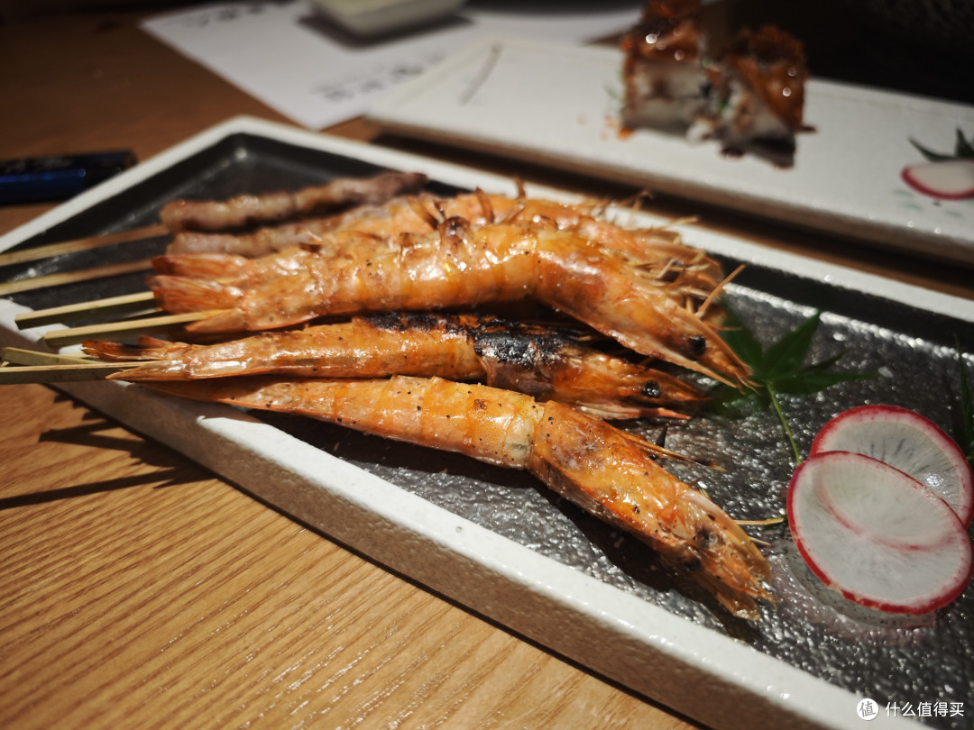 我的第一次日料：酒298元，菜人均300，吃完拉了肚子，感觉挺亏。
