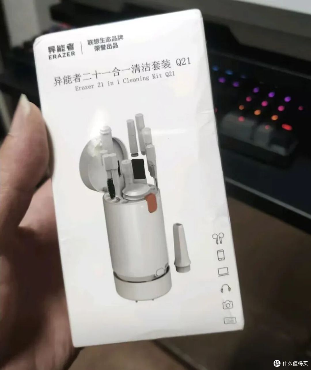 便宜到离谱的手持吸尘器！内含21种清洁套件，只卖15元