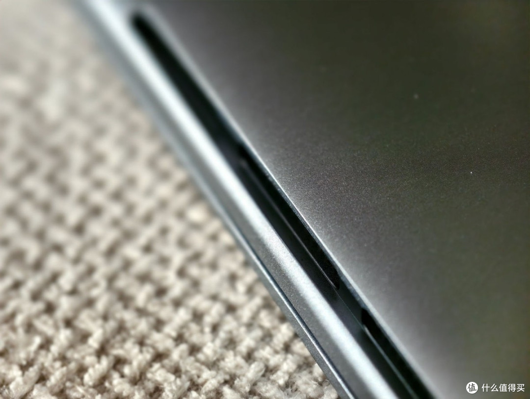 戴尔XPS 13 2026评测:1kg的快乐,都融入在12.7mm的轻薄中了