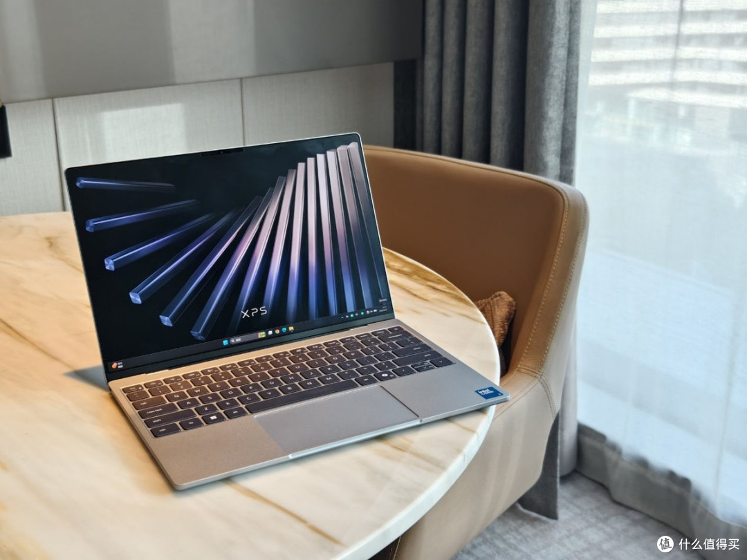 戴尔XPS 13 2026评测:1kg的快乐,都融入在12.7mm的轻薄中了