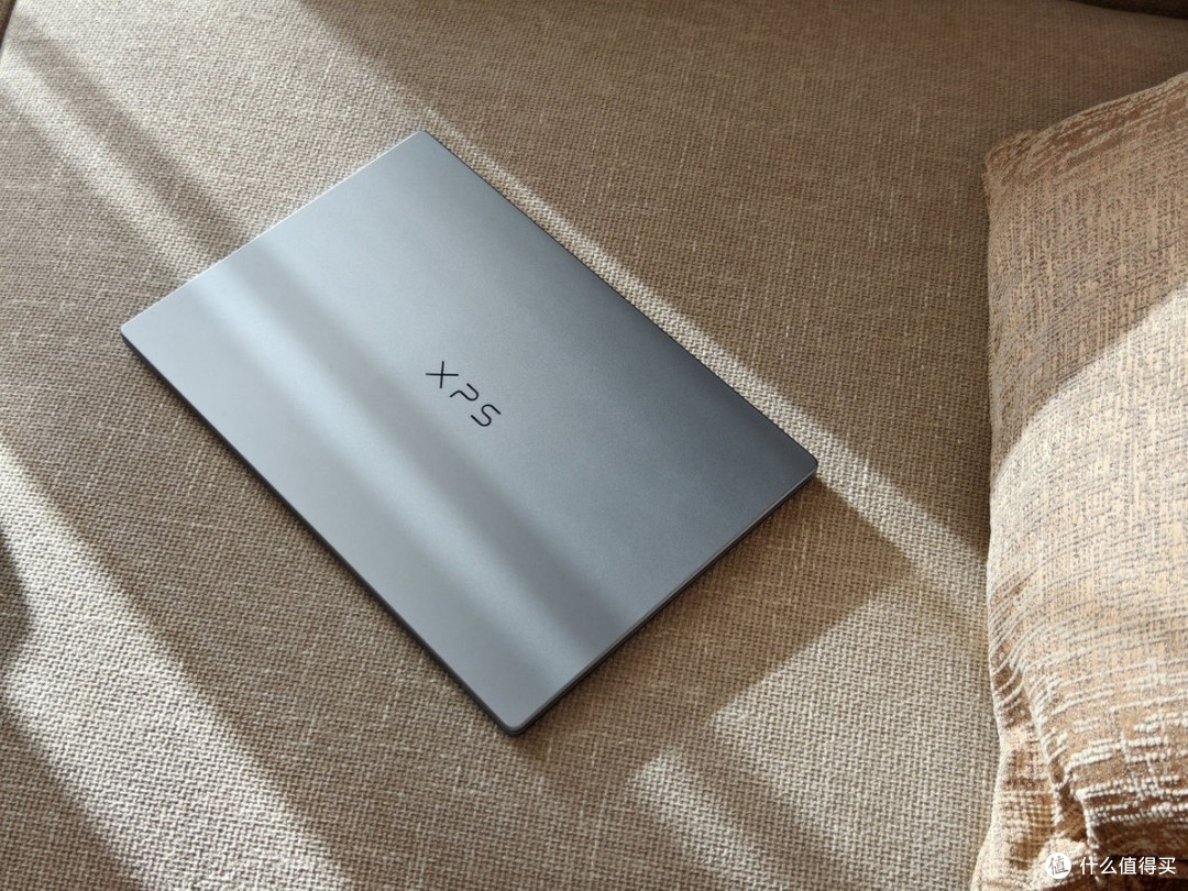 戴尔XPS 13 2026评测:1kg的快乐,都融入在12.7mm的轻薄中了