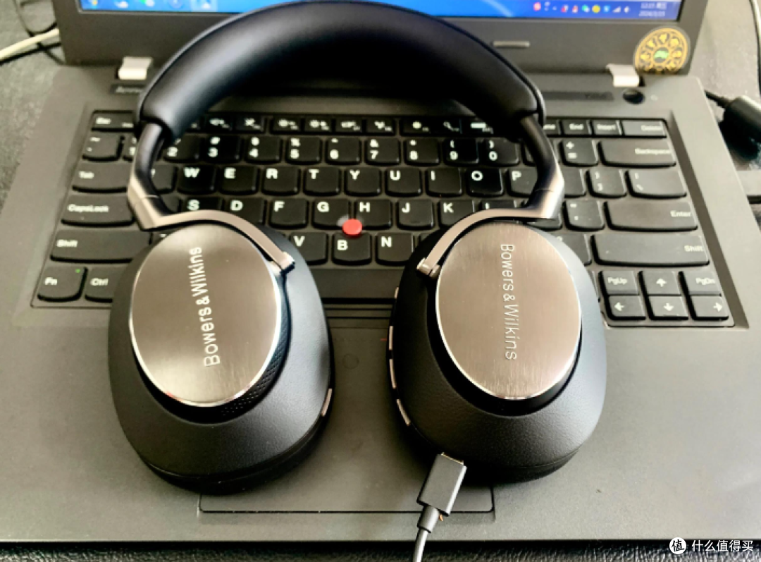 高端耳机礼盒装推荐:宝华韦健Px8 S2开箱,礼盒帆布袋仪式感实测