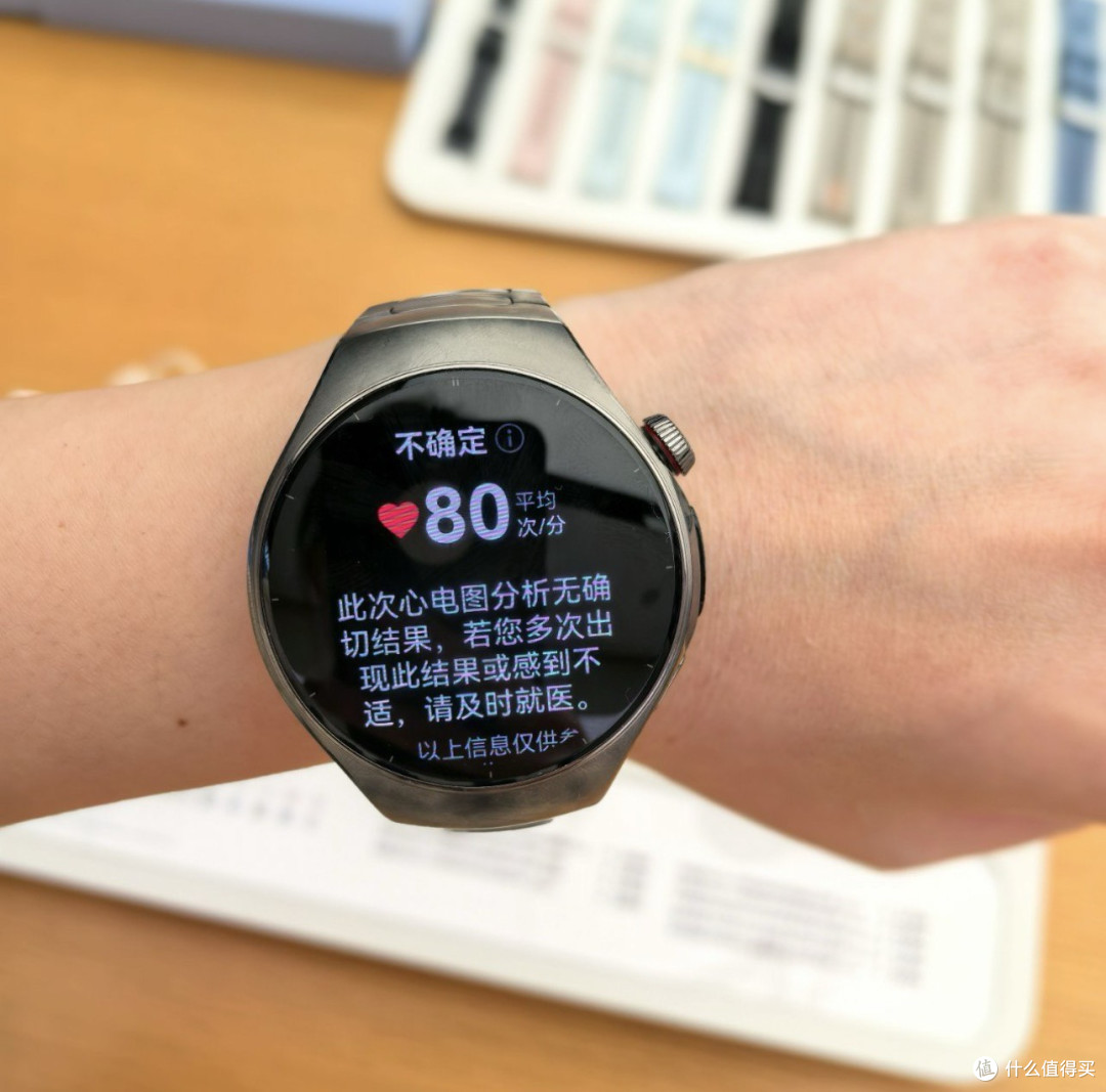 首发 2699 跌到一千五六,华为 WATCH 5 现在还值得买吗?