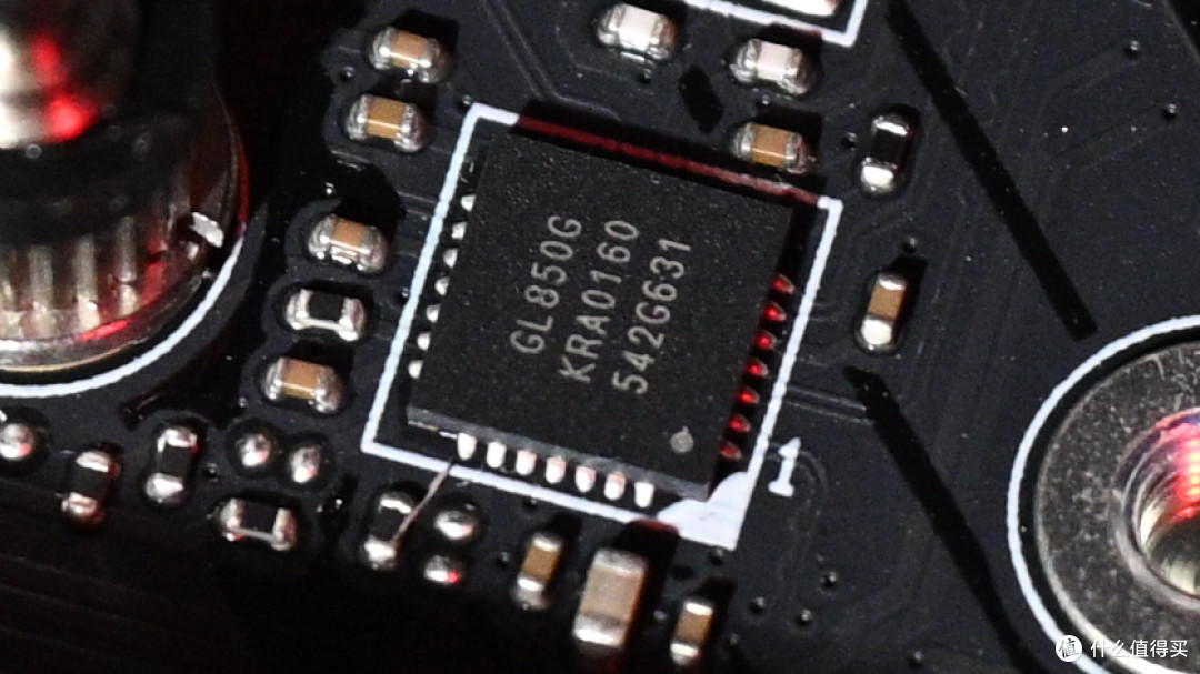 D5主板价格崩塌,微星Z890 GAMING PLUS WIFI6E反而香到晕碳?