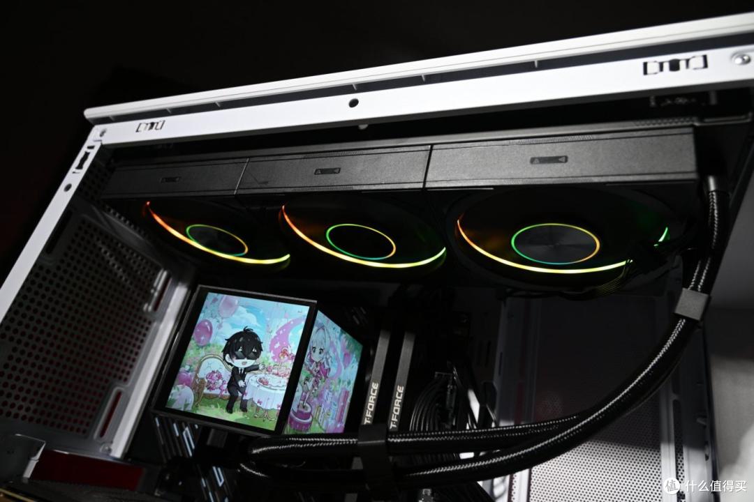 D5主板价格崩塌,微星Z890 GAMING PLUS WIFI6E反而香到晕碳?