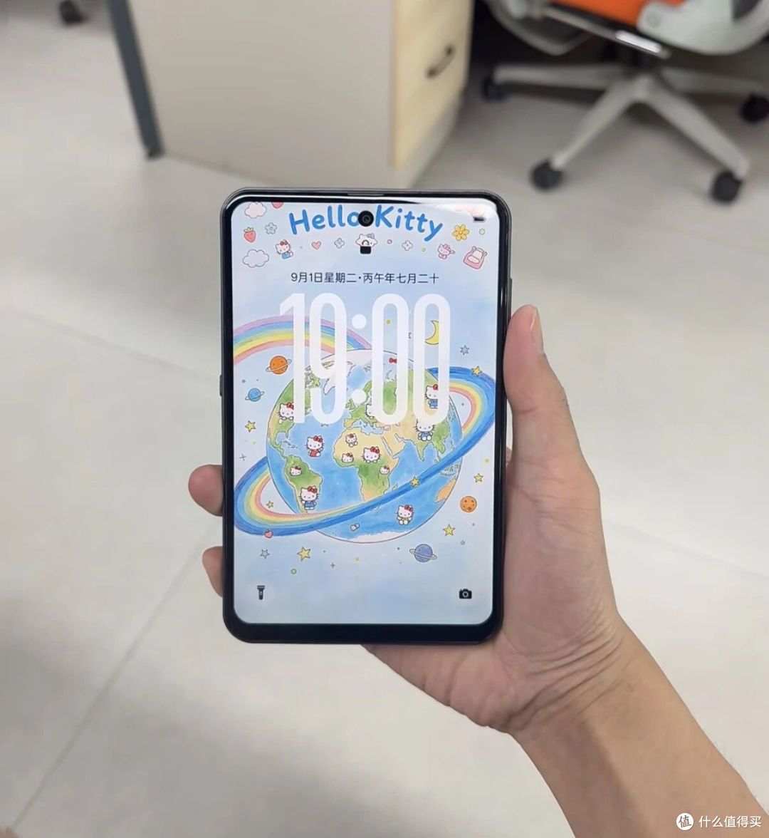 仅999元,又一款6.3英寸阔直板手机,还是LCD屏!