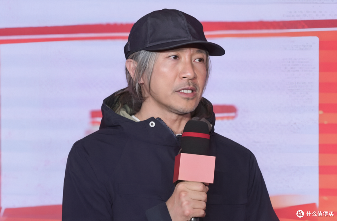 星爷(周星驰)1港元甩卖开了15年的影院,转身干了这件大事