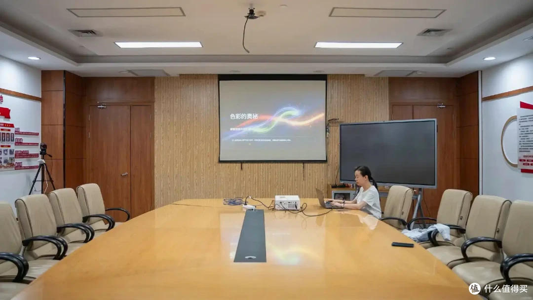 不止高亮清晰！明基LH655C激光商务投影，企业投影的省心长效之选