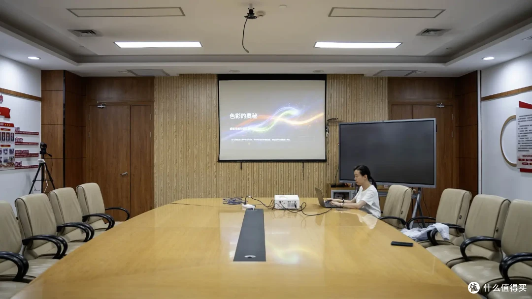 不止高亮清晰！明基LH655C激光商务投影，企业投影的省心长效之选