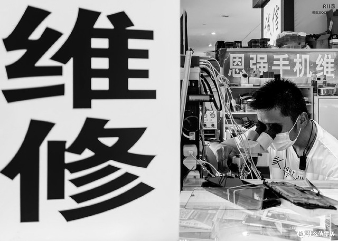 手机卖不动，不是因为大家没钱了，是因为钱变聪明了