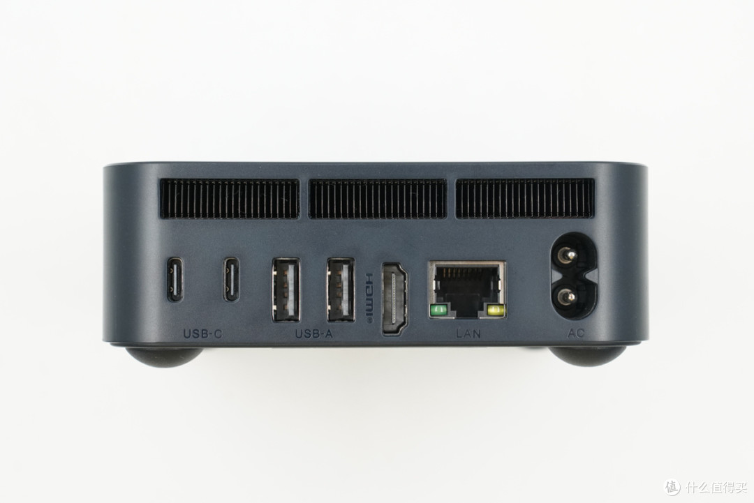 内置英特尔酷睿3 304处理器，零刻EQ mini迷你主机拆解