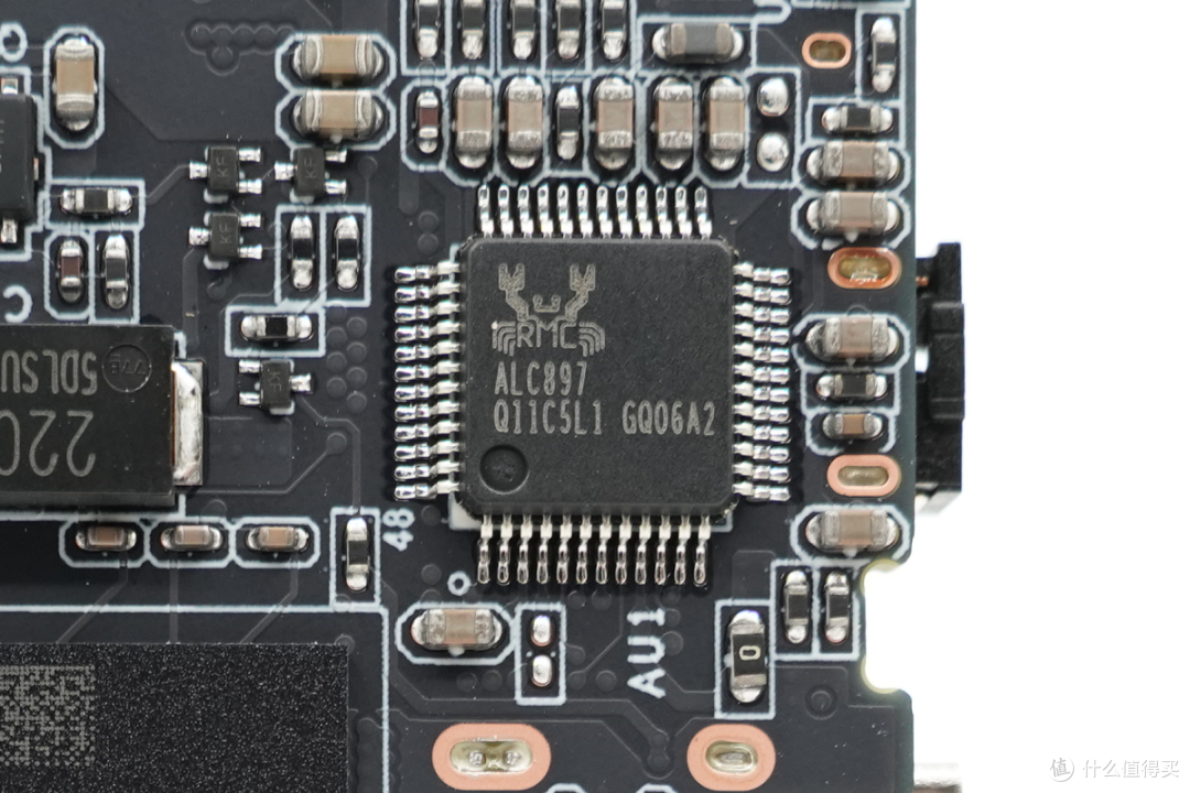 内置英特尔酷睿3 304处理器，零刻EQ mini迷你主机拆解