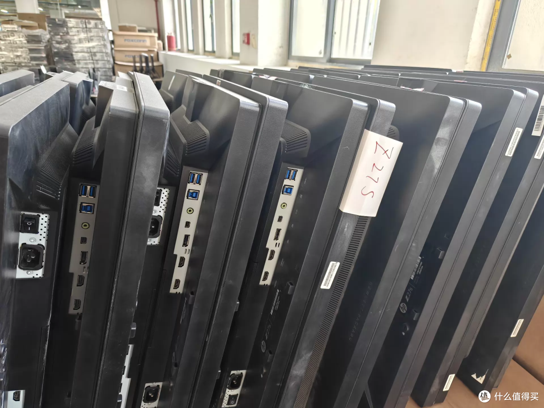 大量惠普Z27s涌入闲鱼,100%sRGB加升降竖屏,300块的4K专业屏!