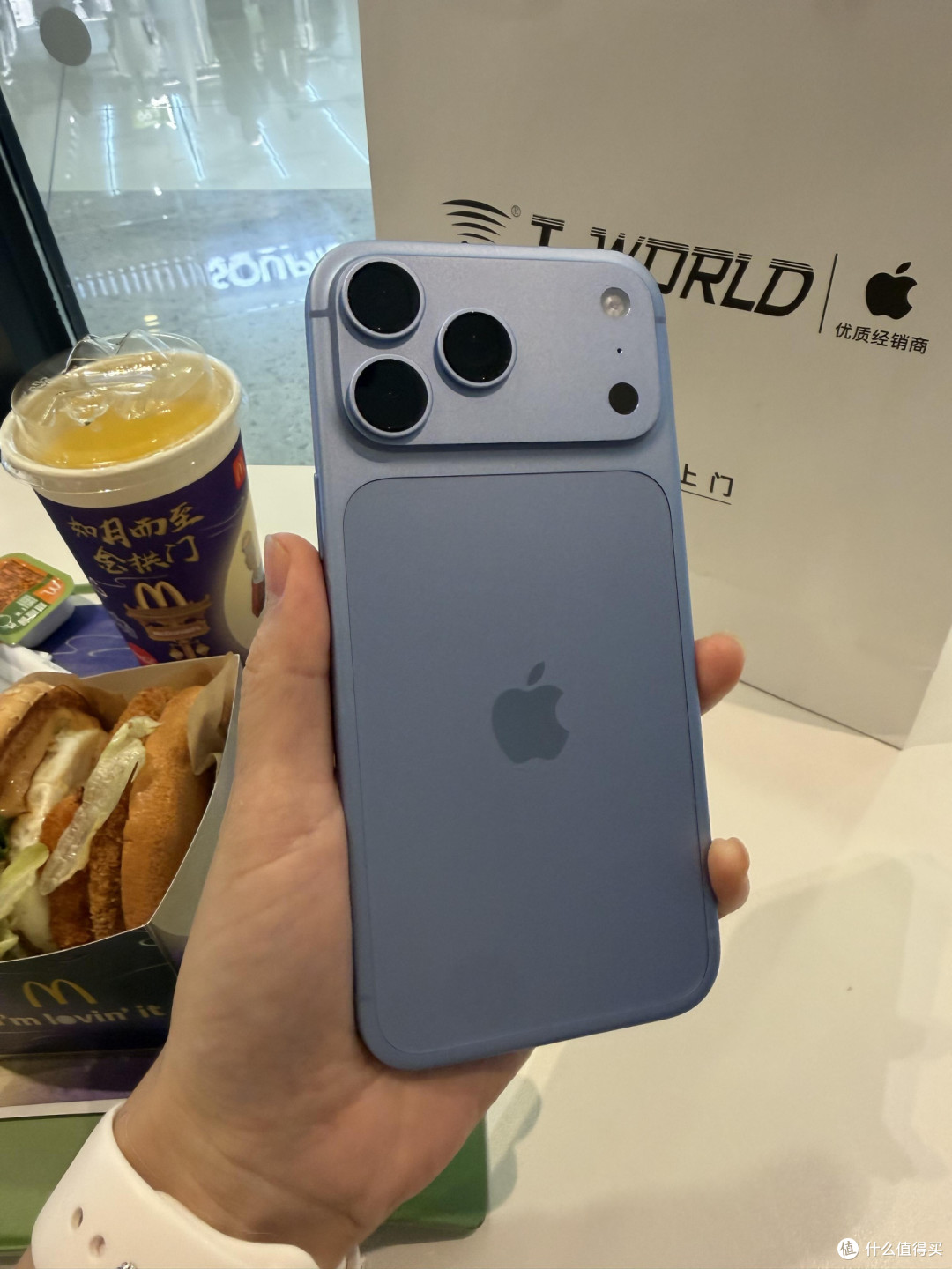 iPhone18ProMax首发与蹲价得失分析