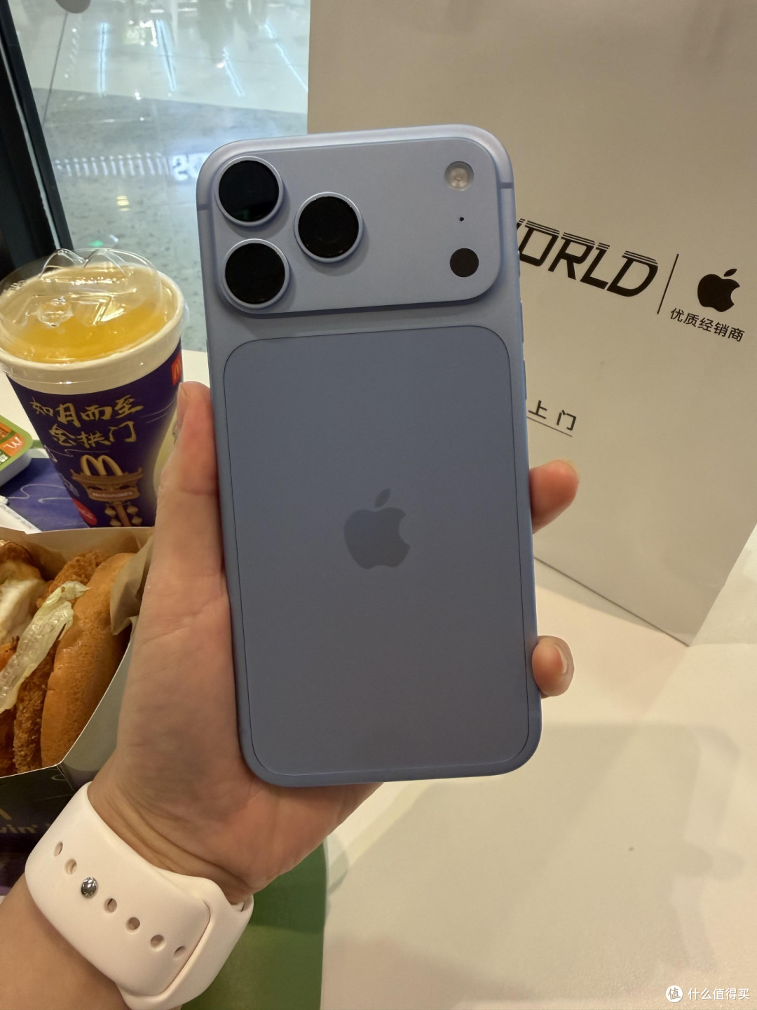iPhone18ProMax首发与蹲价得失分析