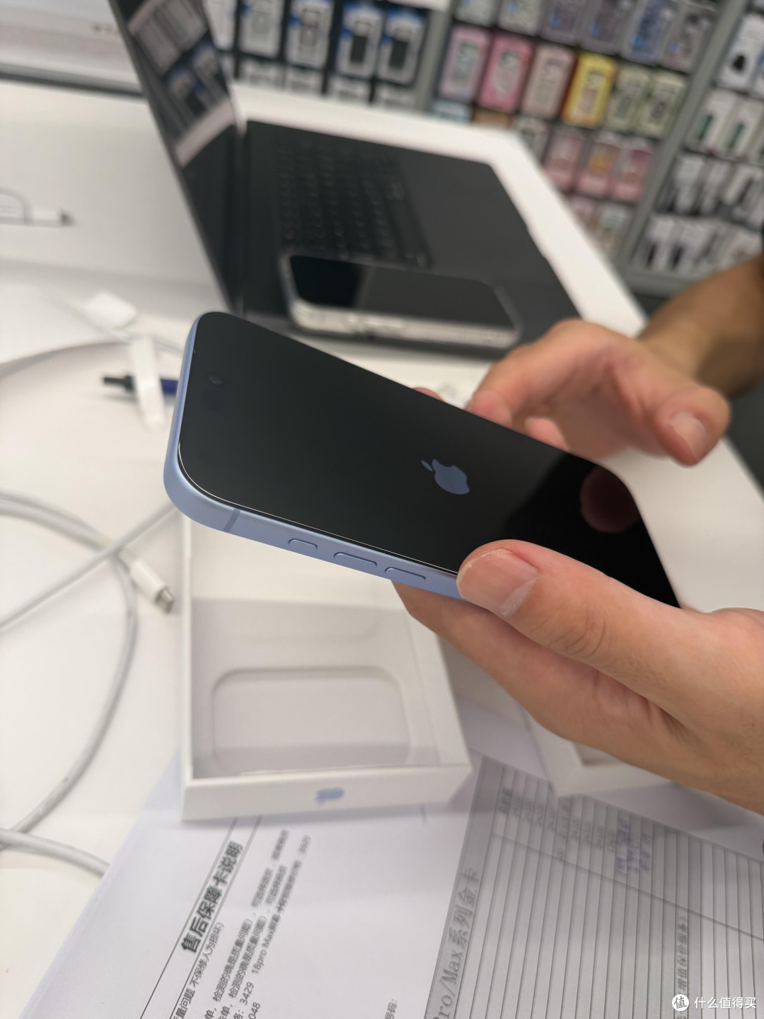 iPhone18ProMax首发与蹲价得失分析