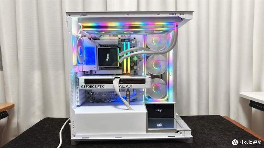699双屏海景房机箱！国庆装机之爱国者星璨大岚双屏机箱装机实测