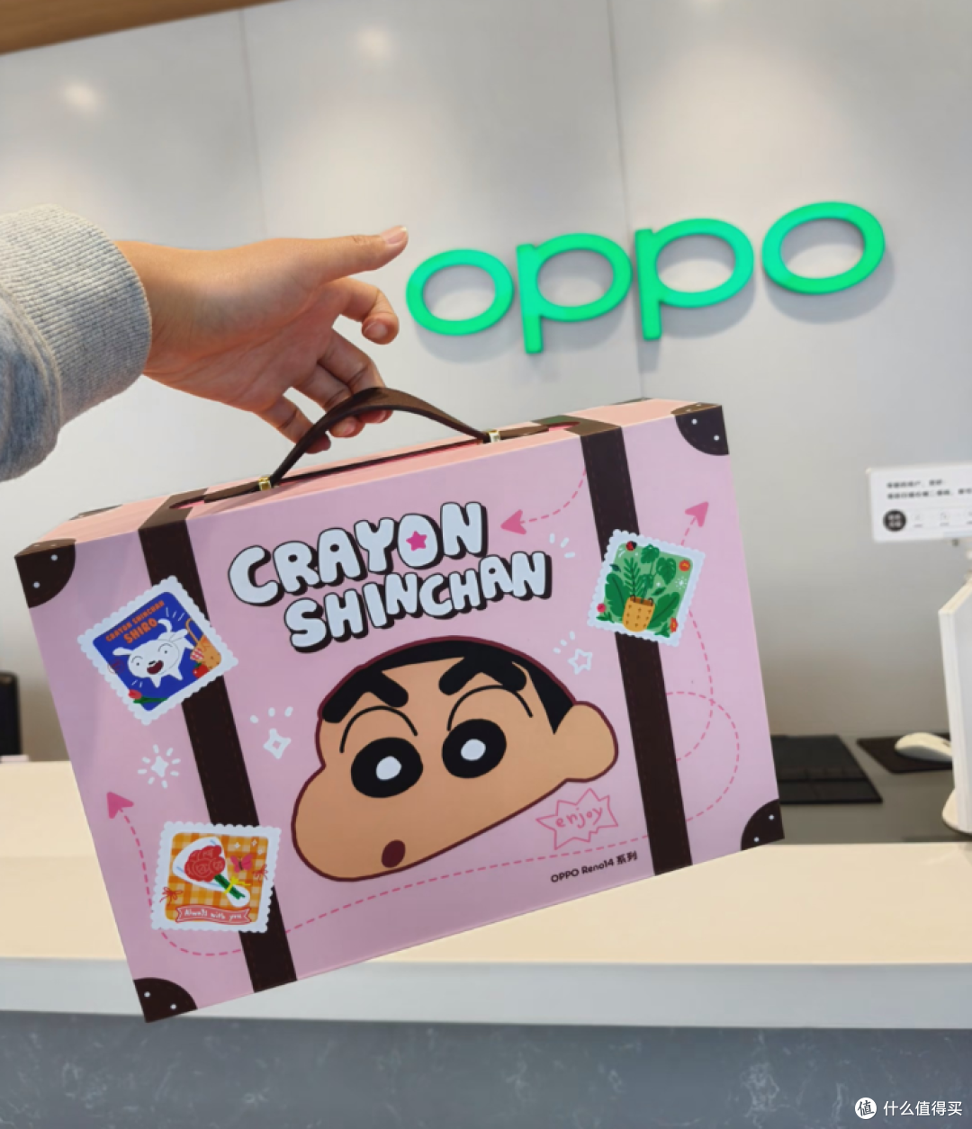OPPO蜡笔小新礼盒流入二手鱼，充电宝+变色杯+一堆周边，88值不值