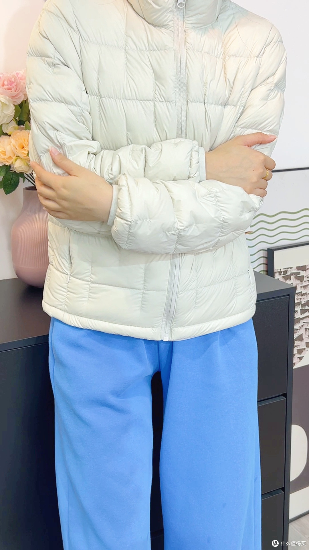 90白鸭绒轻薄羽绒服,十字绗线立领保暖上衣