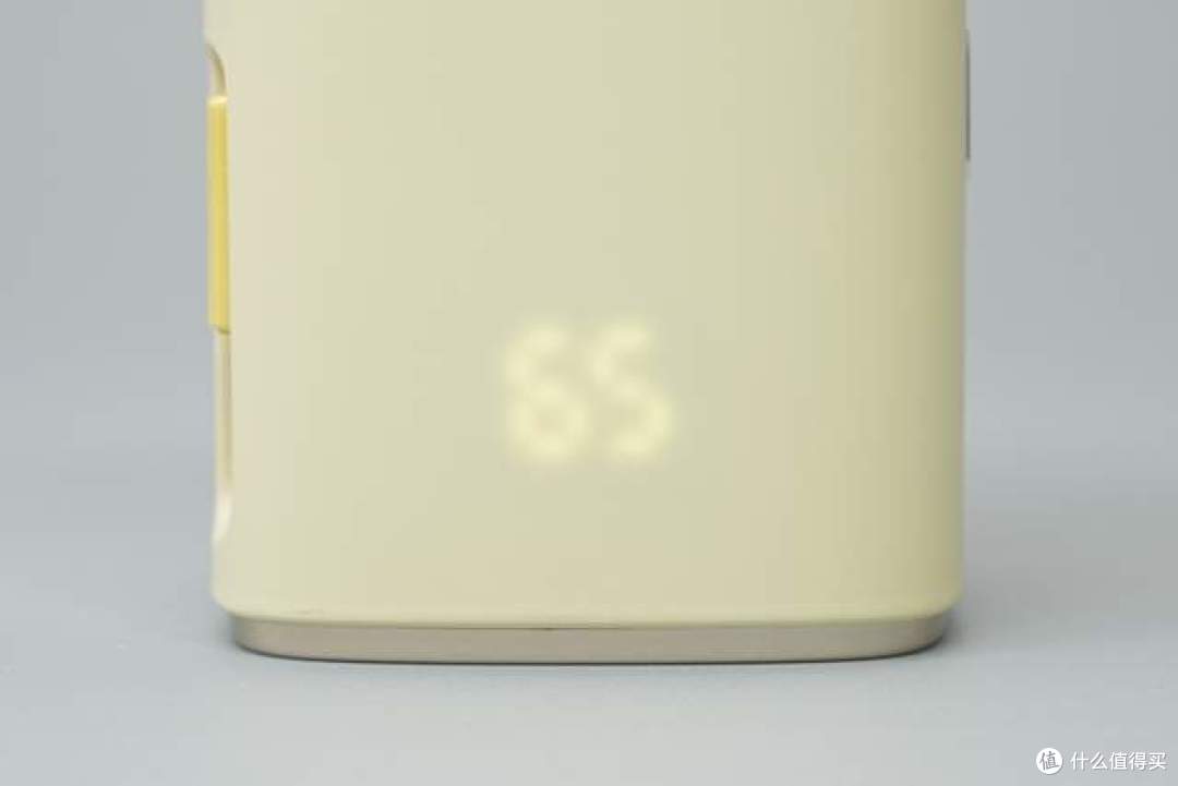 告别带线焦虑，街电首款55W挂包伸缩线充电宝拆解