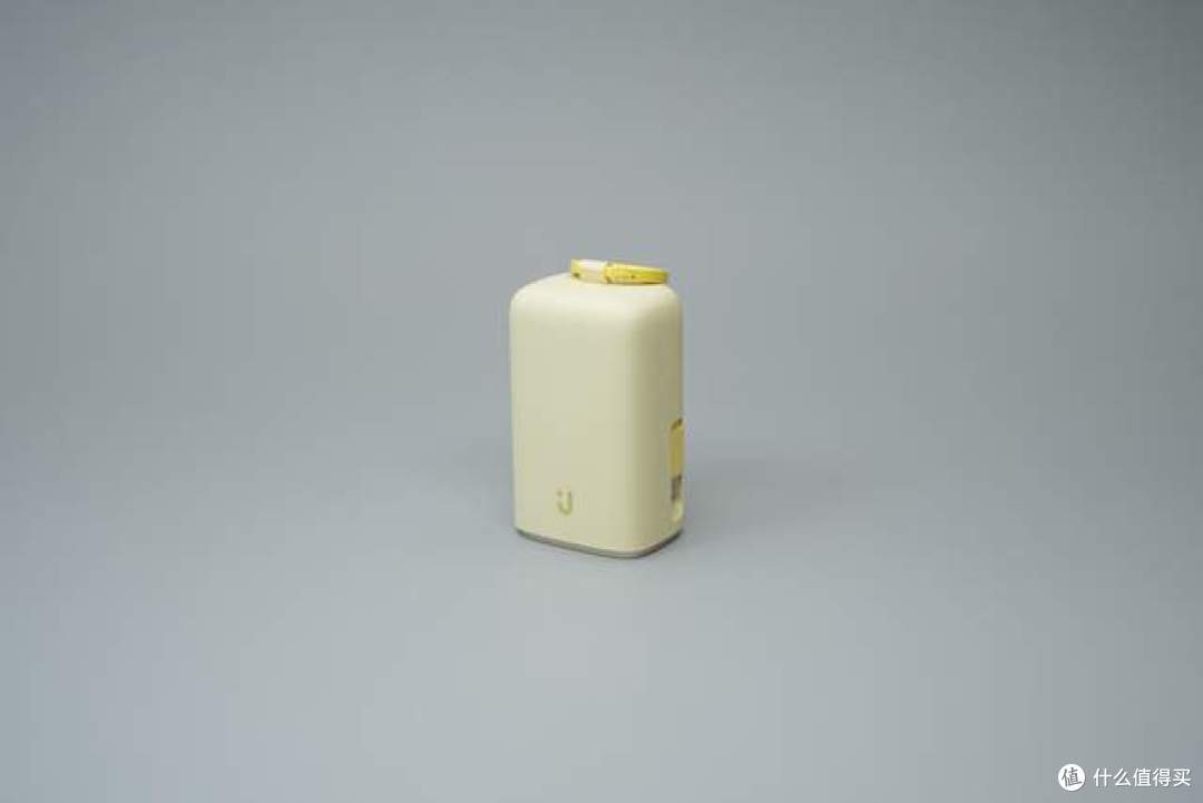 告别带线焦虑，街电首款55W挂包伸缩线充电宝拆解