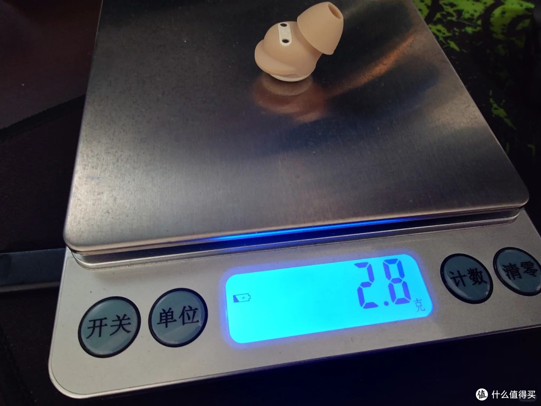 睡觉不安稳?试试蛇圣小梦 Pro :侧躺不压耳,降噪真的能打
