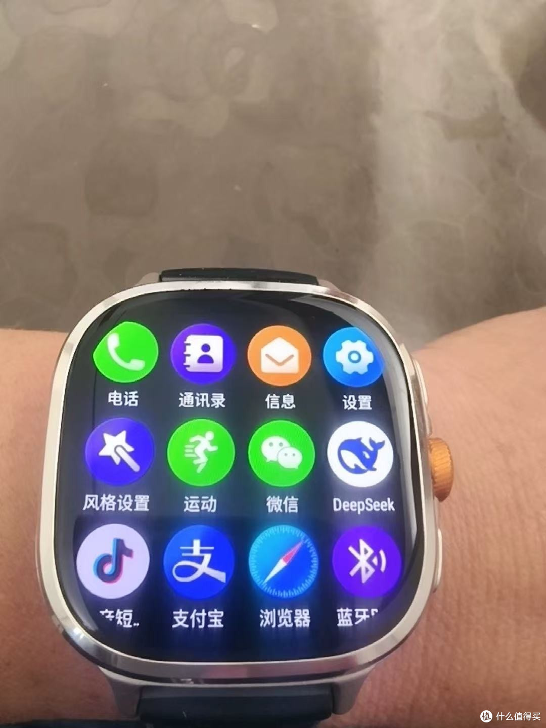 H88智能电话手表巨幕屏，可插卡定位防水运动