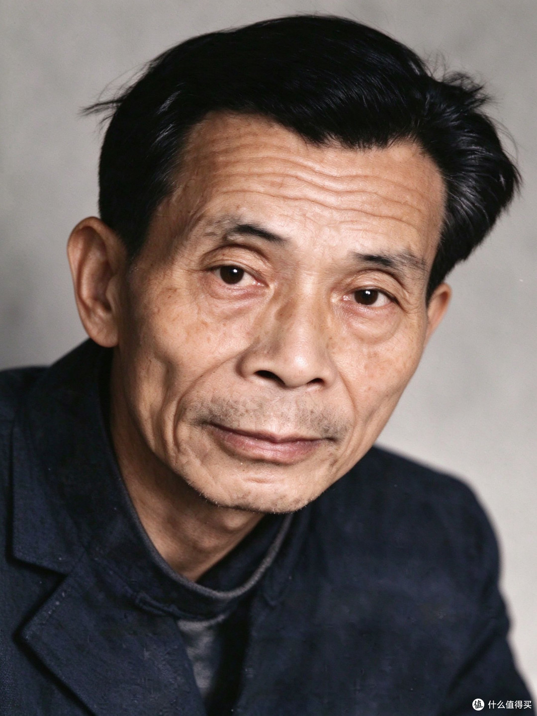吴冠中：画拍出2.36亿港元的人，住在打补丁的沙发里
