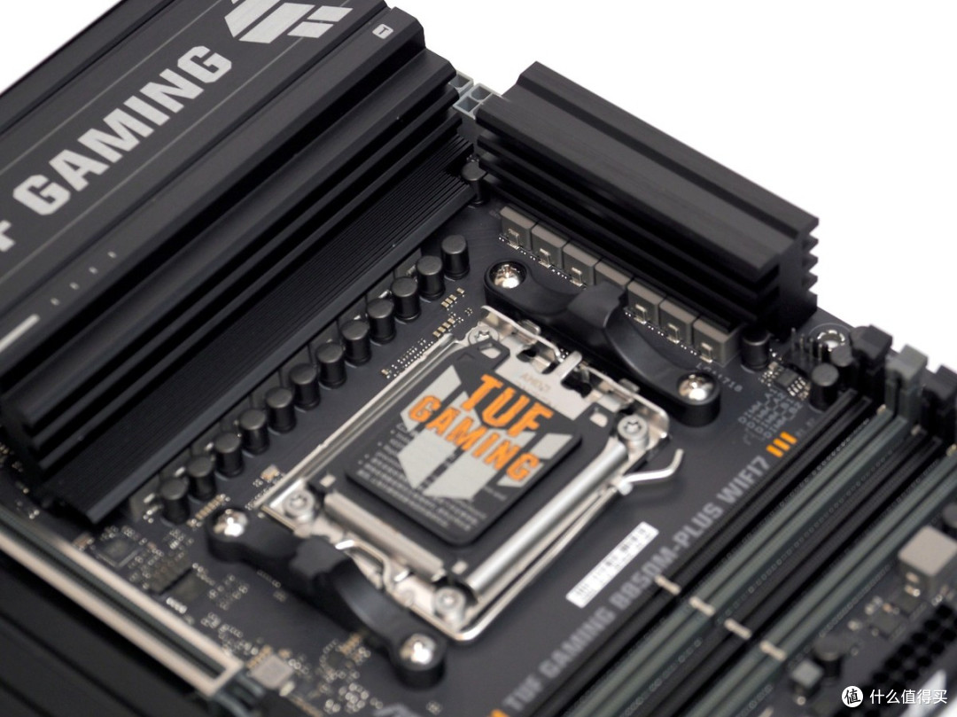 AMD Radeon AI PRO 9700 32GB评测:后AI时代的高性价比专业显卡
