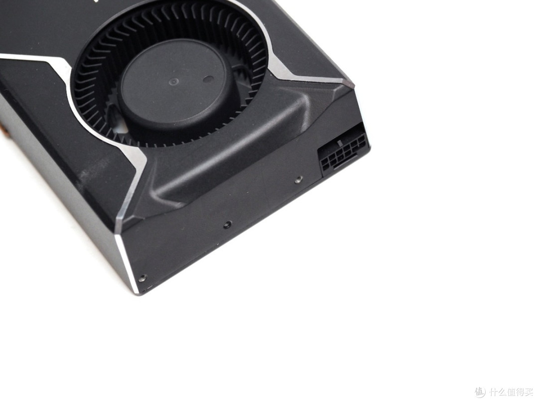AMD Radeon AI PRO 9700 32GB评测:后AI时代的高性价比专业显卡