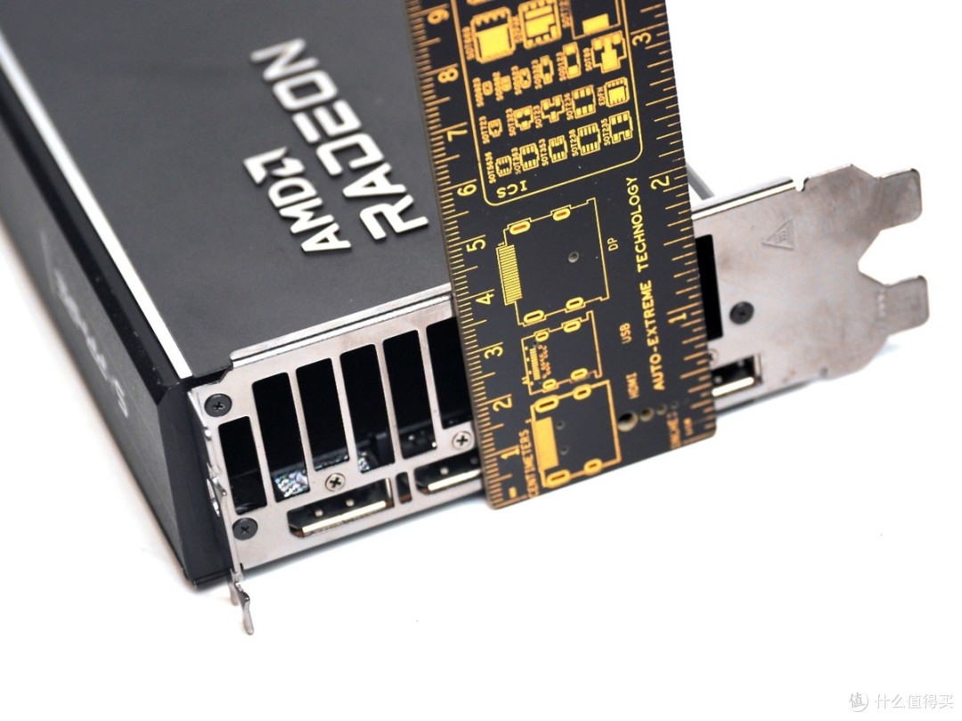 AMD Radeon AI PRO 9700 32GB评测:后AI时代的高性价比专业显卡