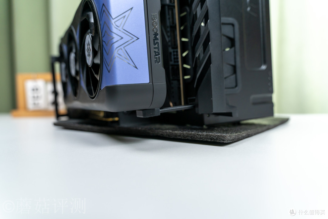 全景海景房的终极形态?微星MEG MAESTRO 900R超神机箱 评测