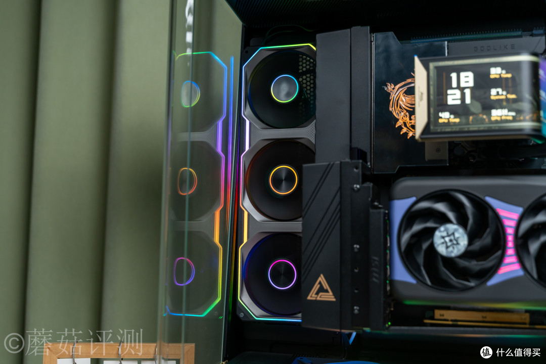 全景海景房的终极形态?微星MEG MAESTRO 900R超神机箱 评测