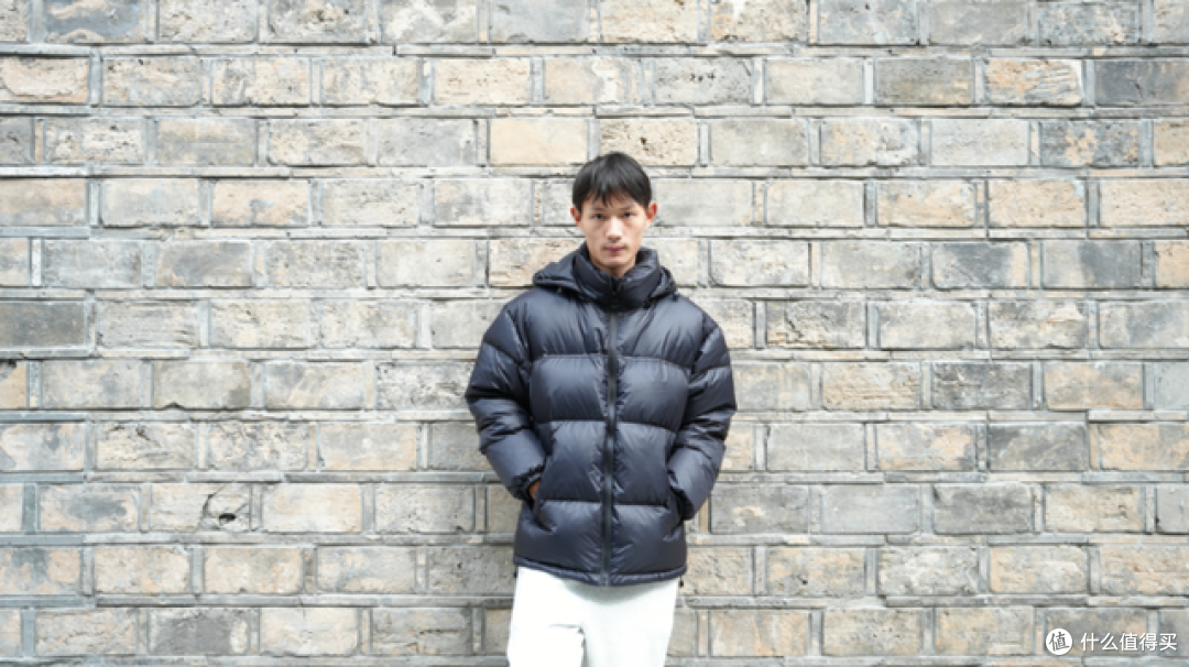 VBREX 羽绒服测评,超200g充绒量+ 90%大朵羽绒,上手感受蓬松度