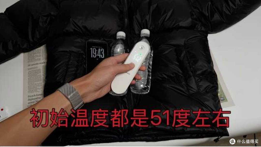 VBREX 羽绒服测评,超200g充绒量+ 90%大朵羽绒,上手感受蓬松度