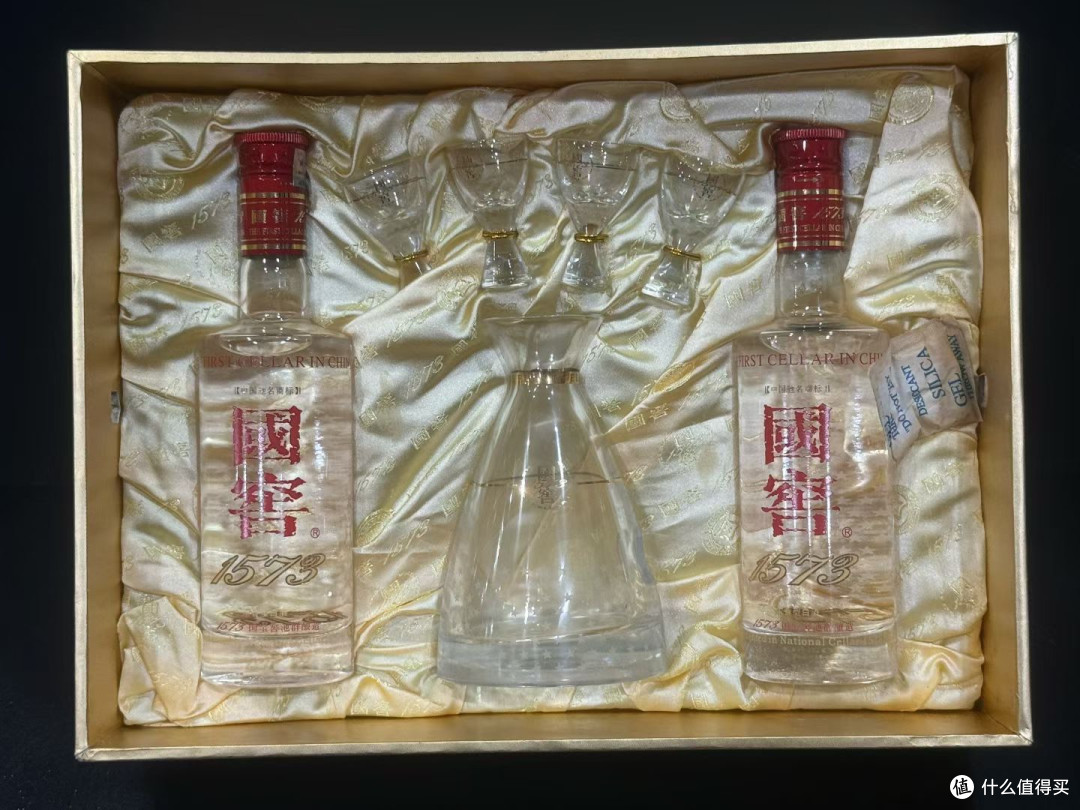 一杯国窖1573,品味时光沉淀的浓香