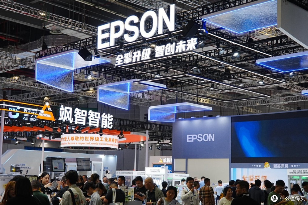 爱普生机器人以“新产品、新方案、新生态”赋能产业跃迁